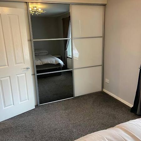 Garland Way 2 Bed House Sheffield Free Parking 5 Min From M1 Villa Mosborough Exteriör bild